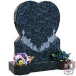 heart and roses granite grey with two vases